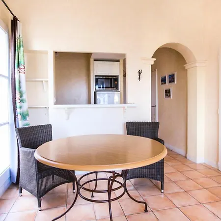 Les Bastides Aux Restanques Du Golfe De St Tropez - Maeva - Bastide Tre 75 *